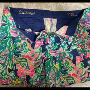 Lilly Pulitzer Womens Shorts size 16